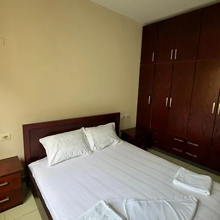 Apartment Klejdi *